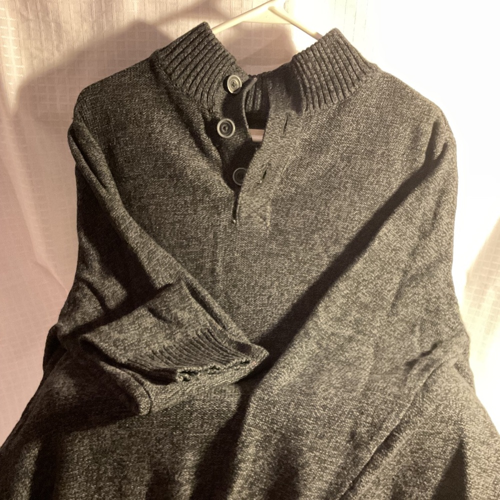 Men’s sweater